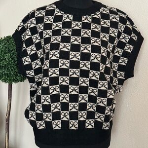 New York & Company - Short Sleeves Check Sweater Vest (NWT)